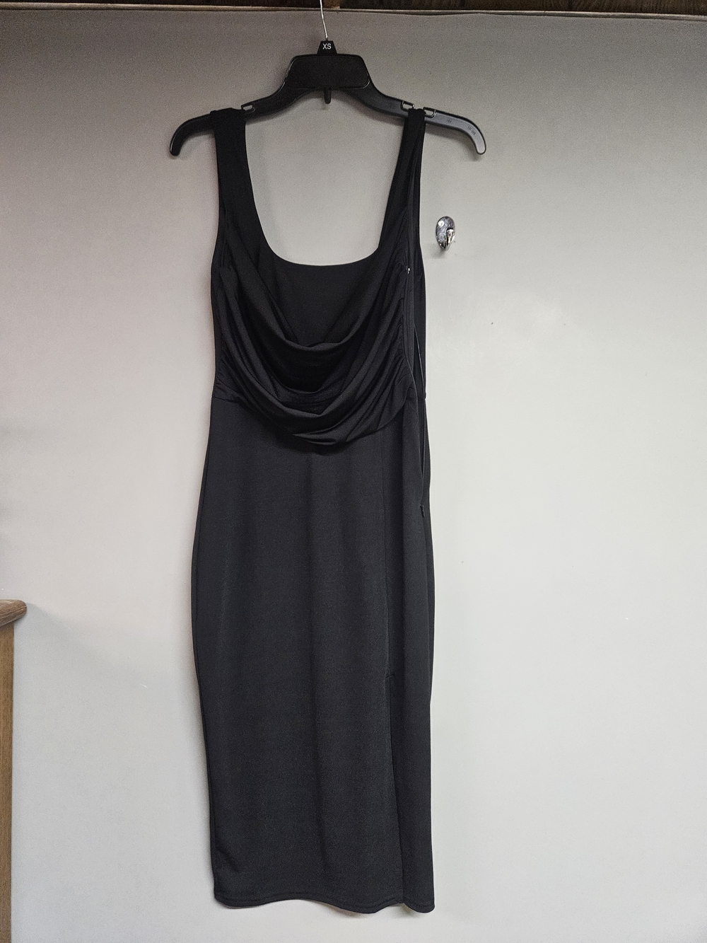 Lena Women's Medium Black Sleeveless Midi Dress Have A Crush